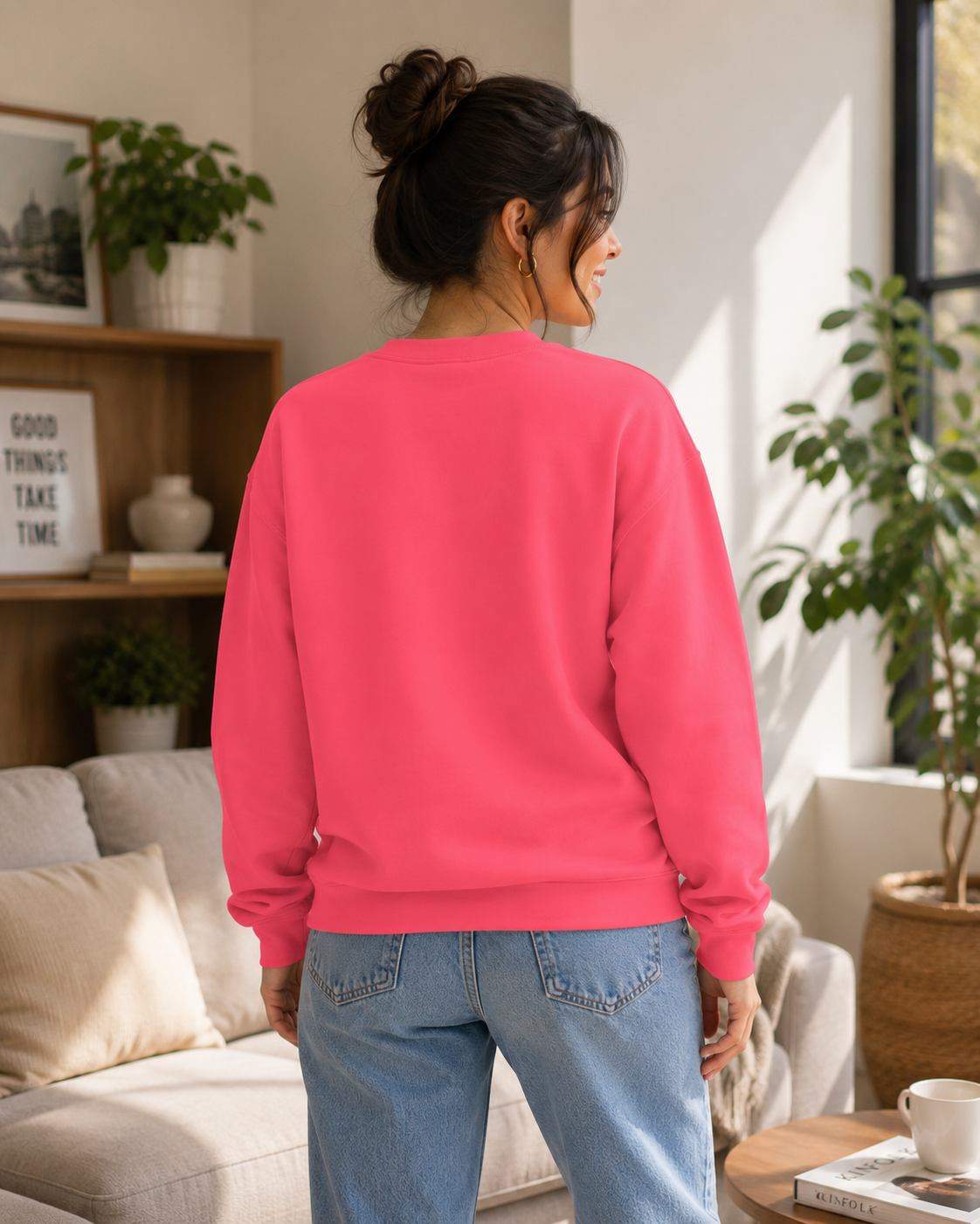 Chic Heart Crewneck Sweatshirt – Cute Pink Casual Graphic