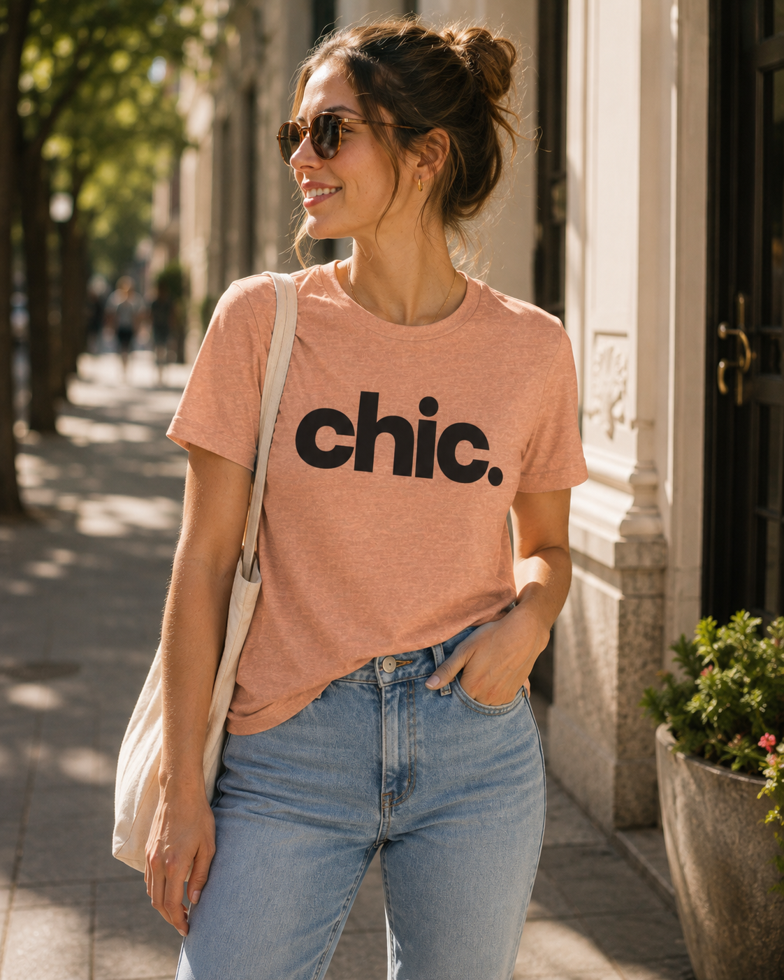 Chic. Graphic Tee — Minimalist Fashion Top